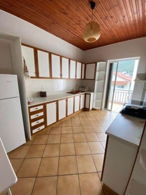 Laki'S House Οροφοδιαμέρισμα Με Σοφίτα Thermo Exterior foto